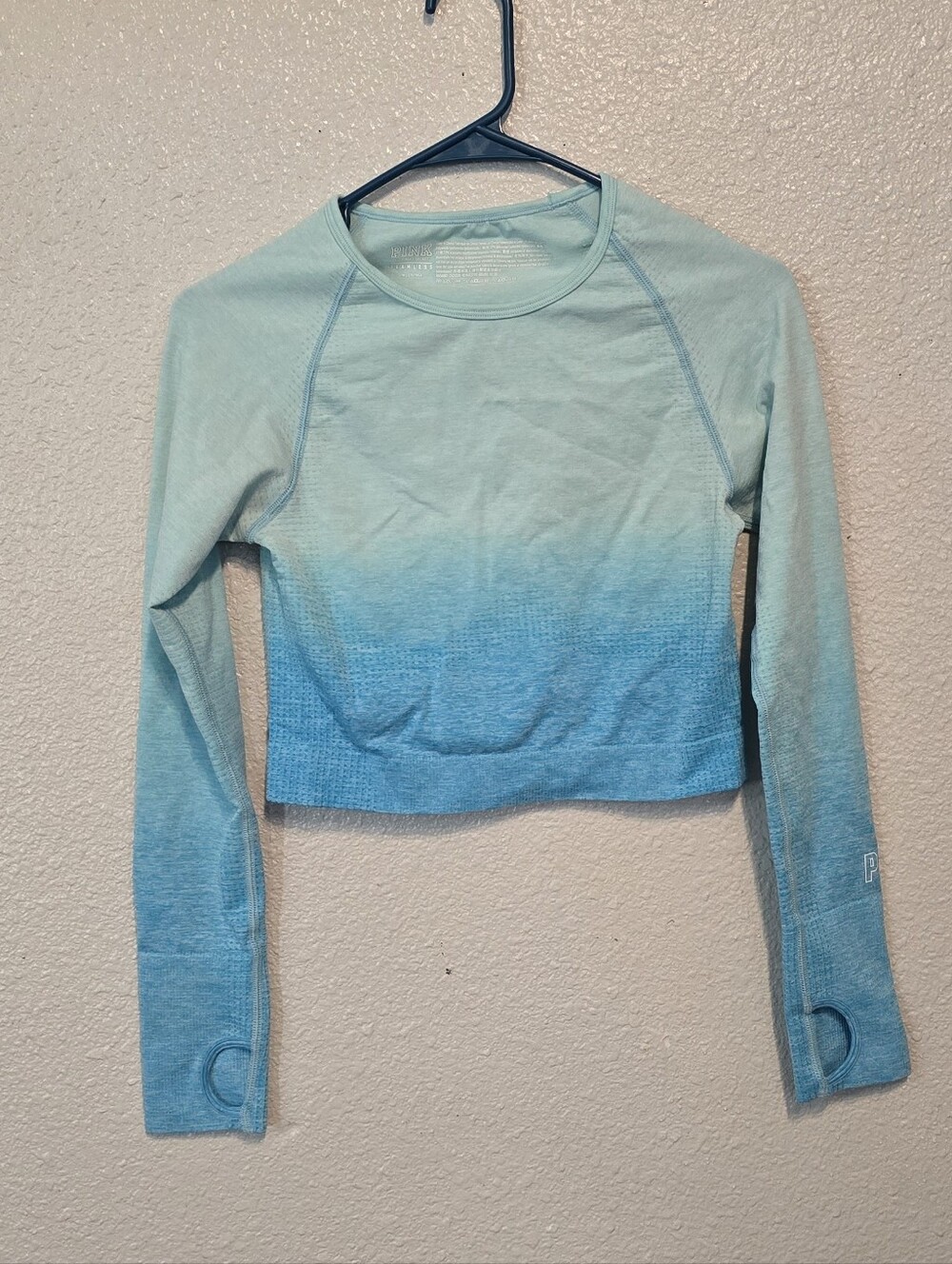 Victoria's Secret PINK Seamless Long-Sleeve Ombre Crop Top - Light Aqua to Teal